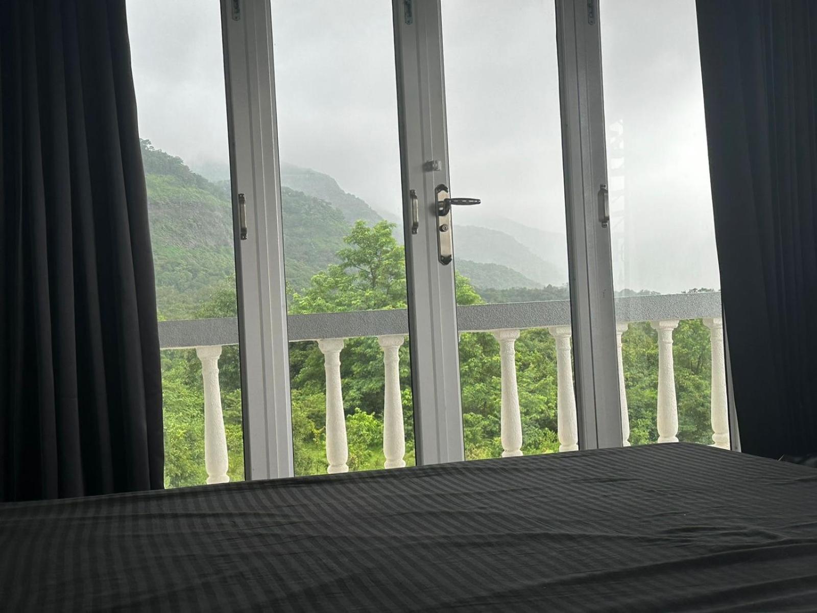 Prana Healing House Villa ปูเน่ ภายนอก รูปภาพ