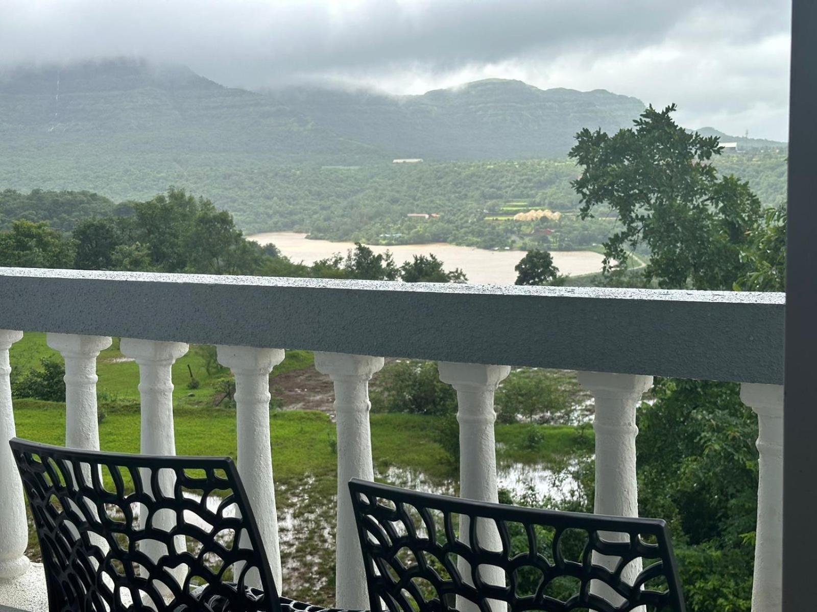 Prana Healing House Villa ปูเน่ ภายนอก รูปภาพ